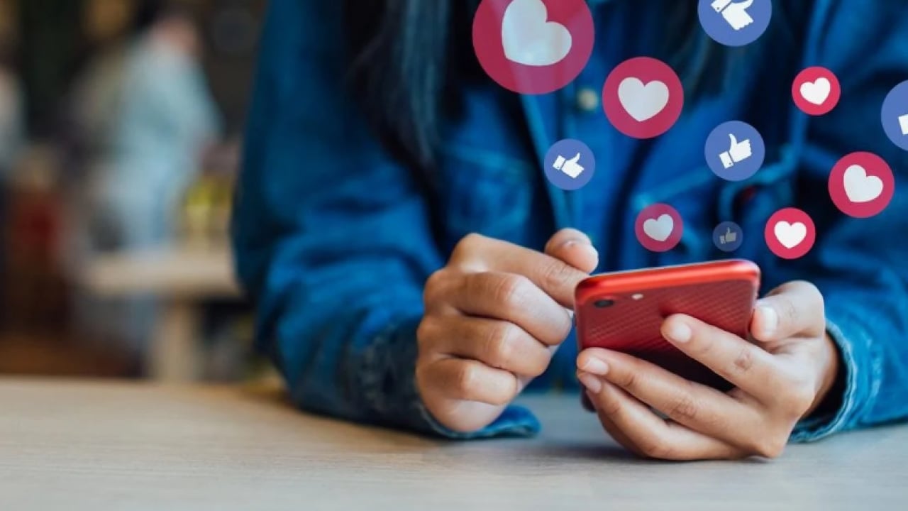 Foto - Avrupa ülkesi de kervana katılıyor: 16 yaşından küçükler için yasaklanacak!