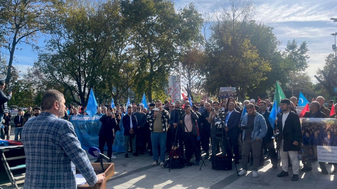 Foto - Soykırımcı Çin’e Fatih’te protesto: Doğu Türkistan Müslüman Türklerin onur meselesidir
