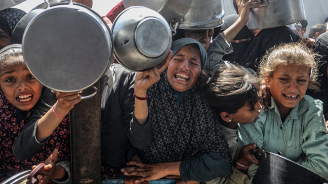 Foto - Soykırımcı İsrail bir nesli yok ediyor: Gazze’de çocuklar öğrenmeyi unuttu!