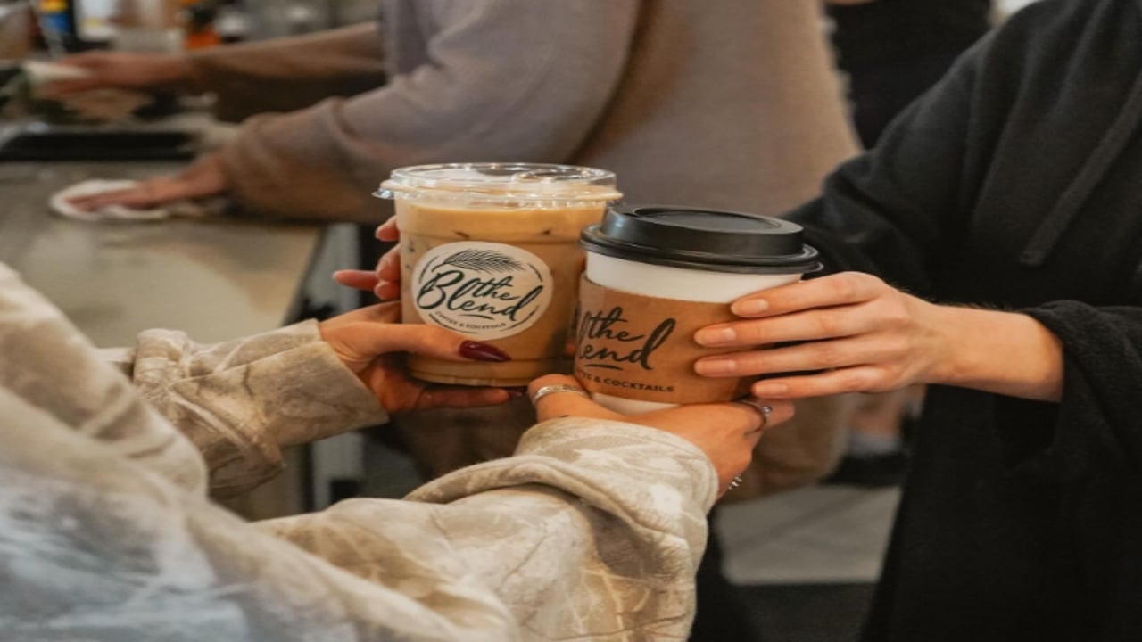 Foto - Starbucks’ın rakibiydi, bir anda battı! Ünlü kahve zinciri iflas bayrağını çekti