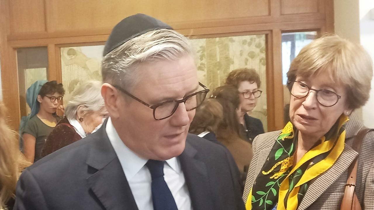 Foto - Starmer teröristlere boyun eğdi!