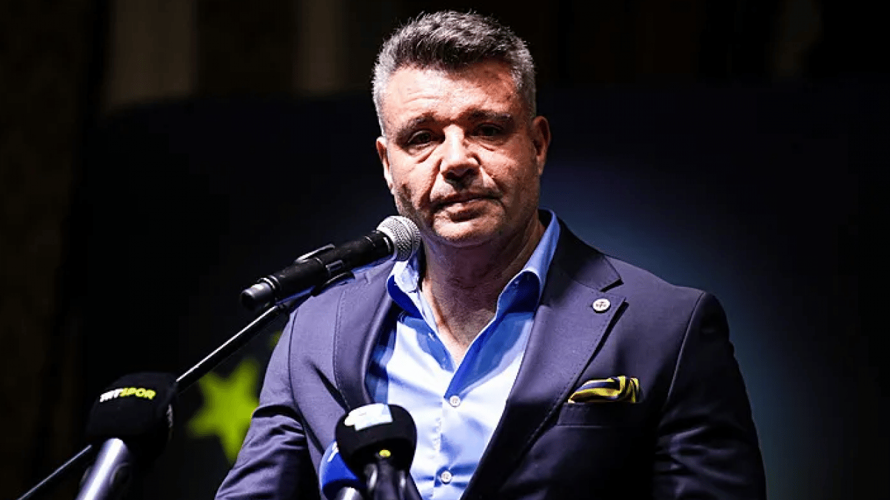 Foto - Steven Sadettin kürsüde saydı sayıştırdı! ‘Bu ligde adalet herkes için eşit mi?'