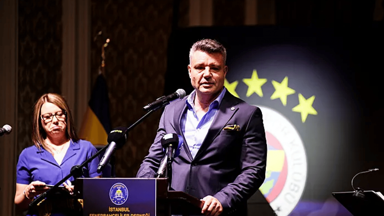 Foto - Steven Sadettin kürsüde saydı sayıştırdı! ‘Bu ligde adalet herkes için eşit mi?'