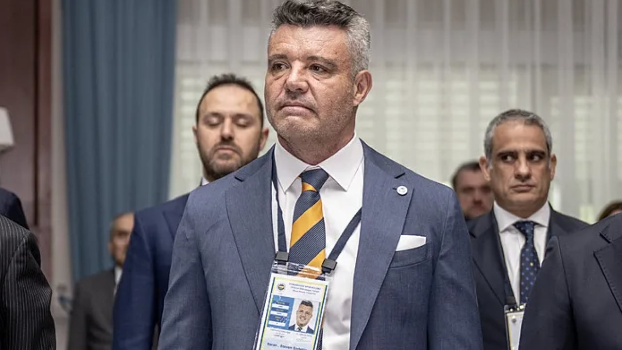 Foto - Steven Sadettin kürsüde saydı sayıştırdı! ‘Bu ligde adalet herkes için eşit mi?'