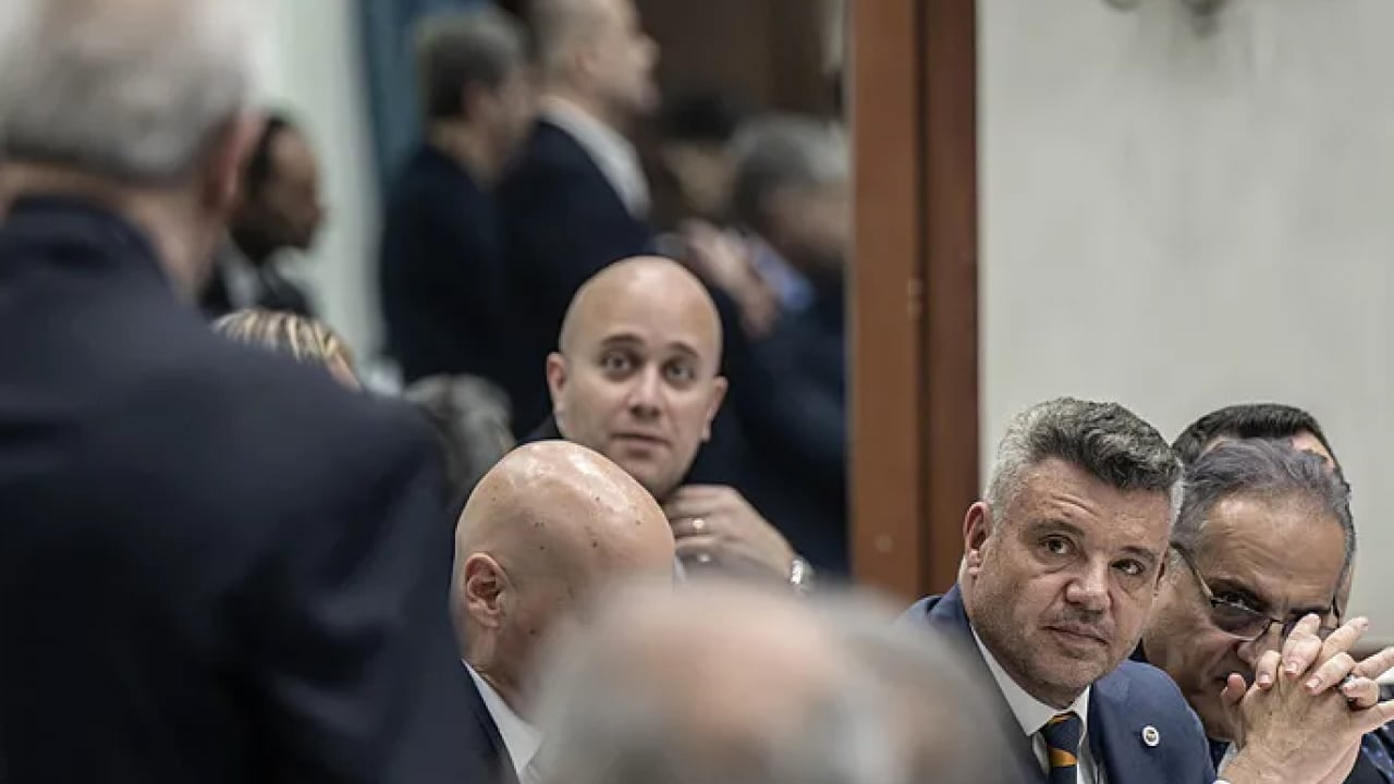 Foto - Steven Sadettin kürsüde saydı sayıştırdı! ‘Bu ligde adalet herkes için eşit mi?'