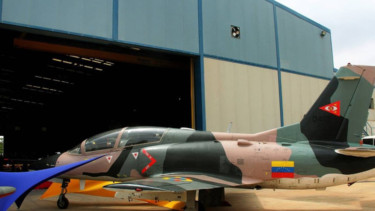 Foto - Su-30, F-35 savaş uçakları donatıldı: Venezuela açıklarında olası saldırı etkisi! Venezuela mı, ABD'mi şanslı?