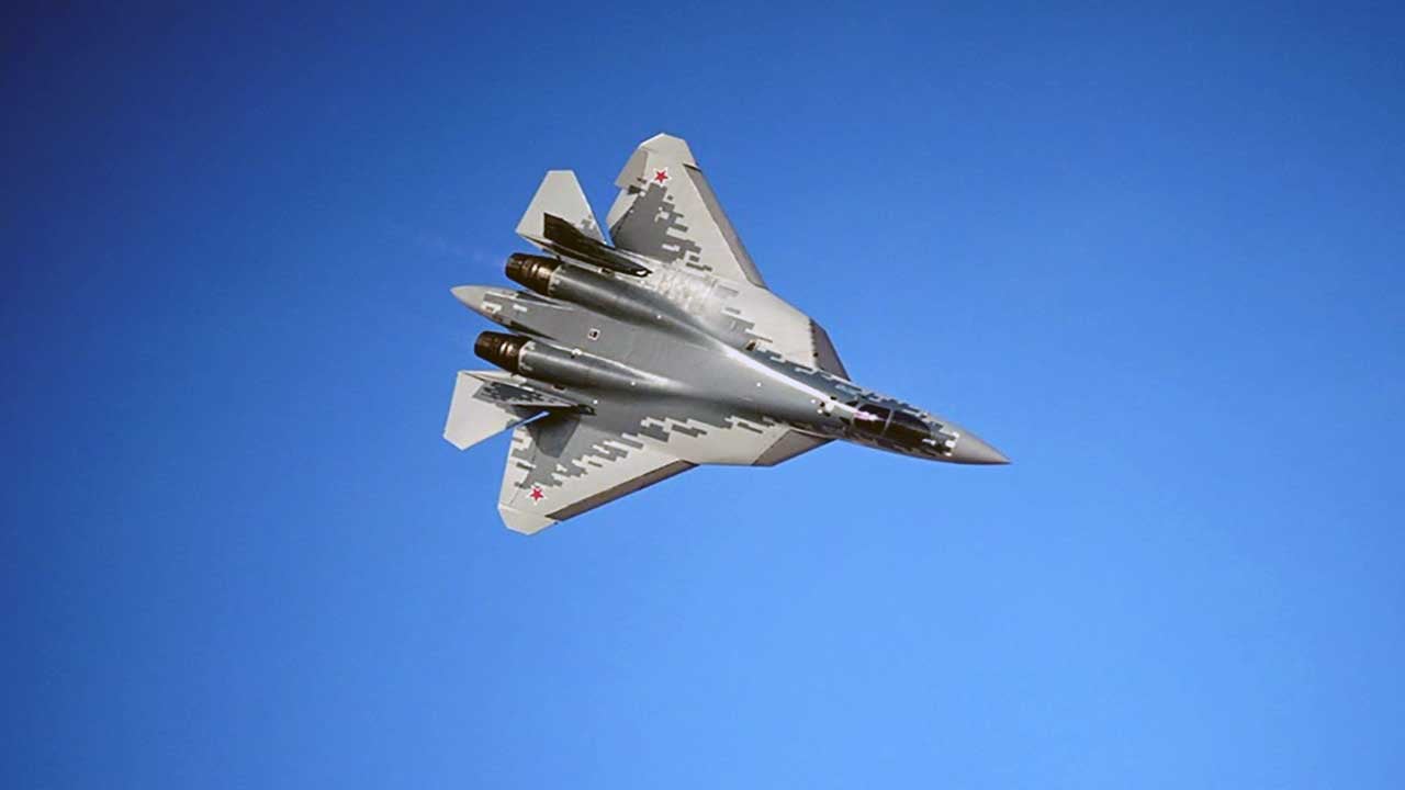 Foto - SU-57 gösteri uçağı mı? Almak bile istemediler