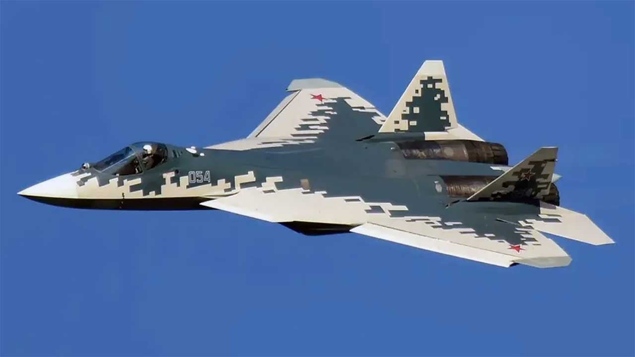 Foto - SU-57 gösteri uçağı mı? Almak bile istemediler