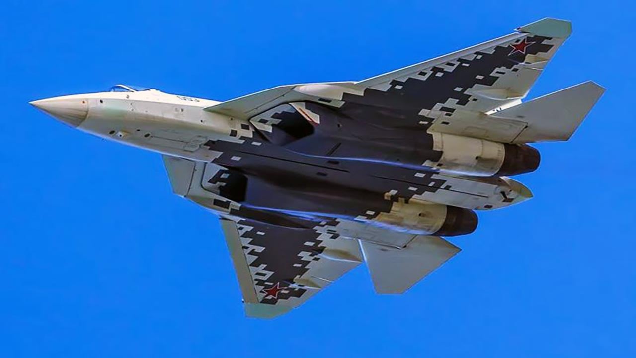 Foto - Su-57 savaş uçağı programı fiyasko mu? Tek bir tane bile teslim edemediler