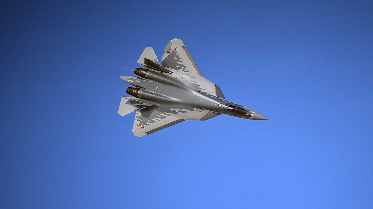Foto - Su-57'ye ölümcül silah sistemi eklendi