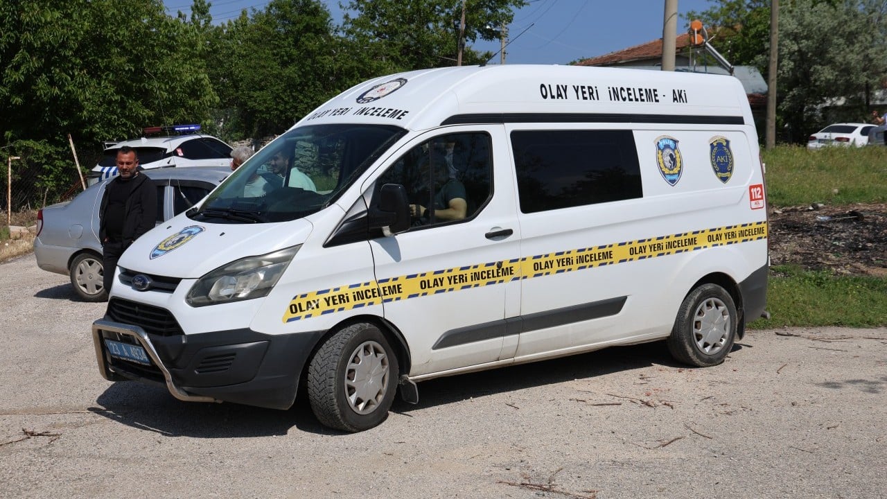 Foto - Su kanalında korkunç manzara