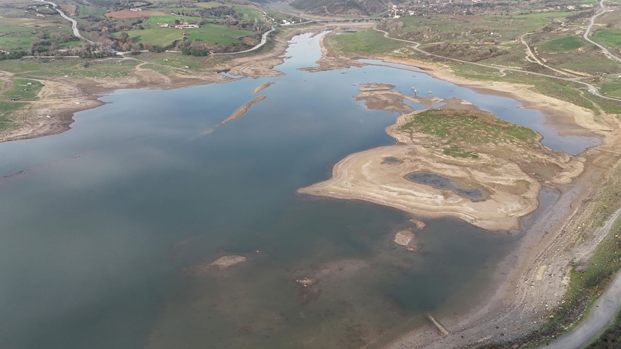 Foto - Su seviyesi dibe vurdu! İstanbul susuzluğa doğru gidiyor