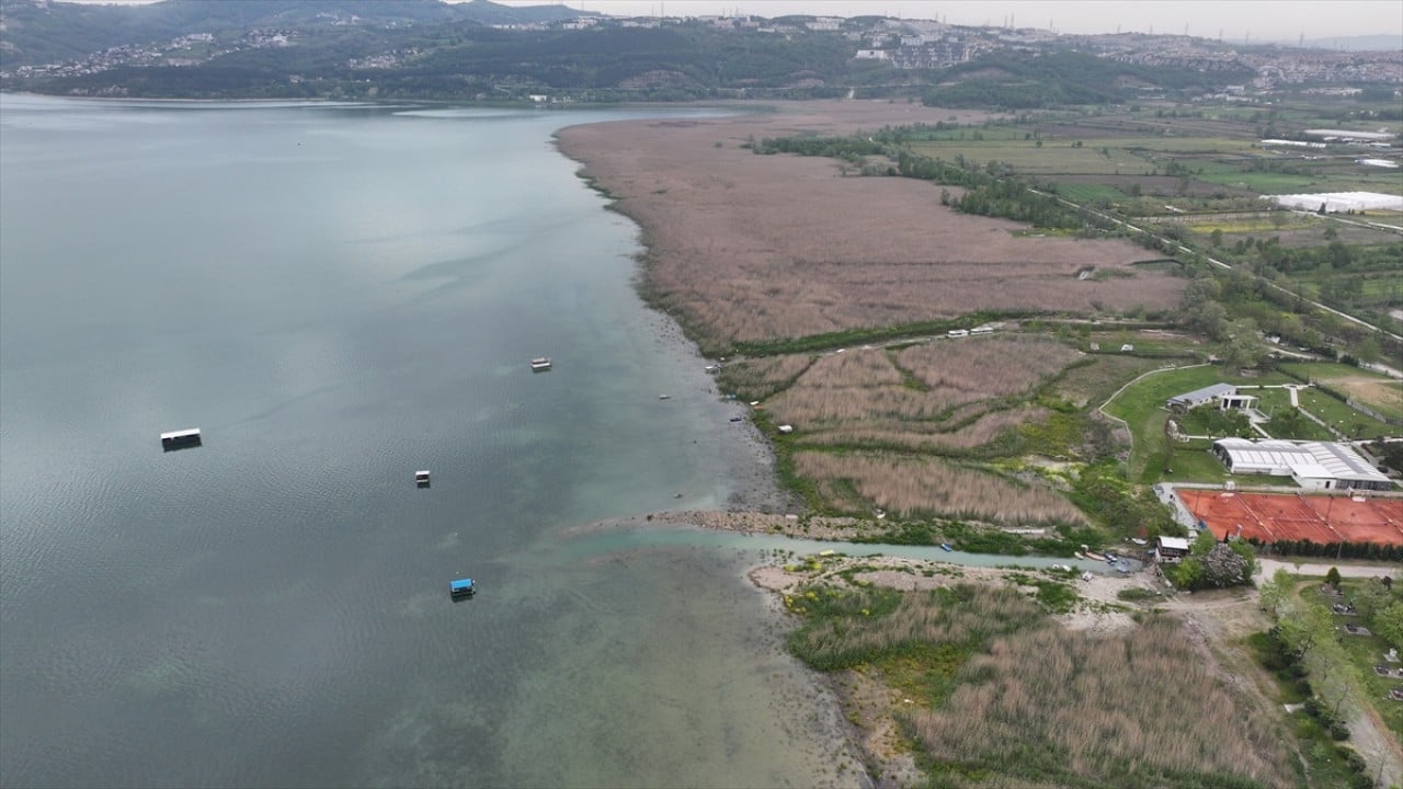 Foto - Su seviyesi normale döndü Sapanca Gölü yağışlarla kritik eşikten kurtuldu