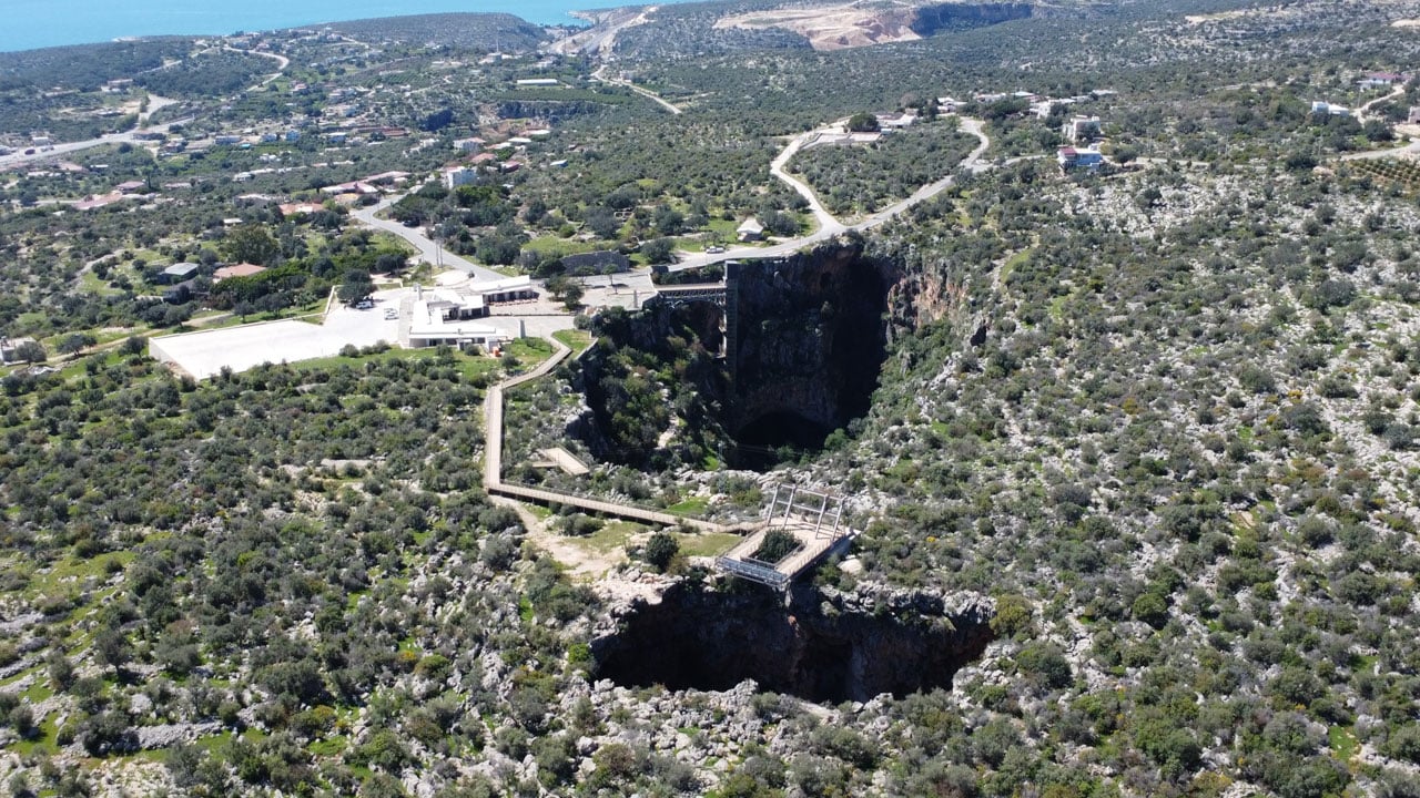 Su yeniden kaynamaya başladı! Cennet Obruğu’nda 13 yıl sonra şaşırtan görüntü