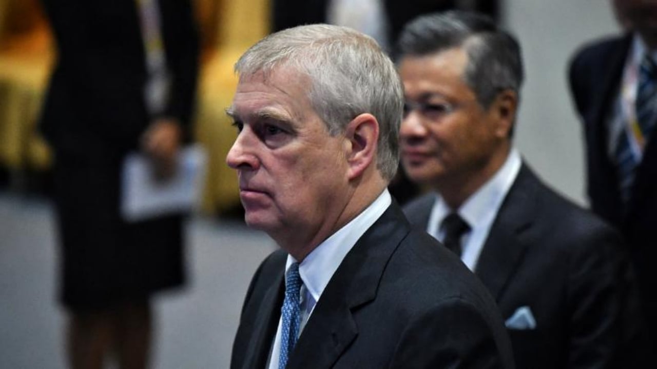 Foto - Sübyancı Epstein’ın belgelerinde ismi çıkmıştı! Kraliçe Elizabeth’ten oğlunun skandalı için "Yuh artık" dedirten hamle