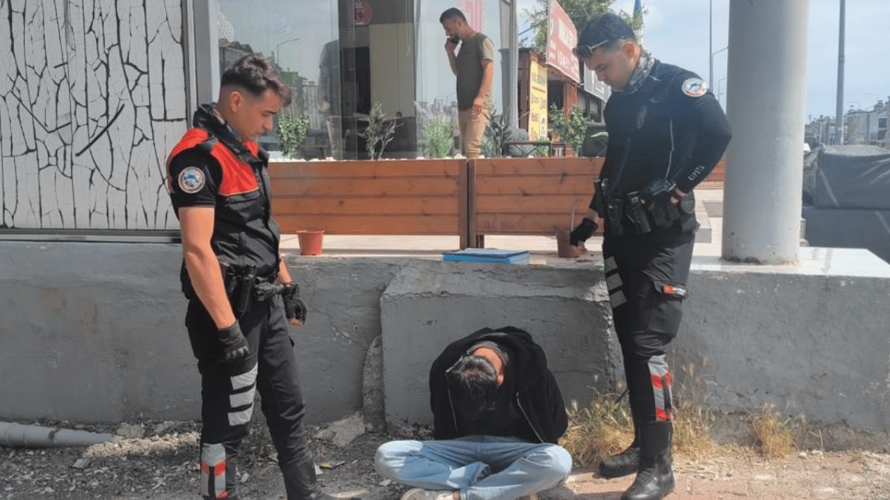 Foto - Suç makinesi çıktı! GBT'ye bakan polisler şaşkına döndü!