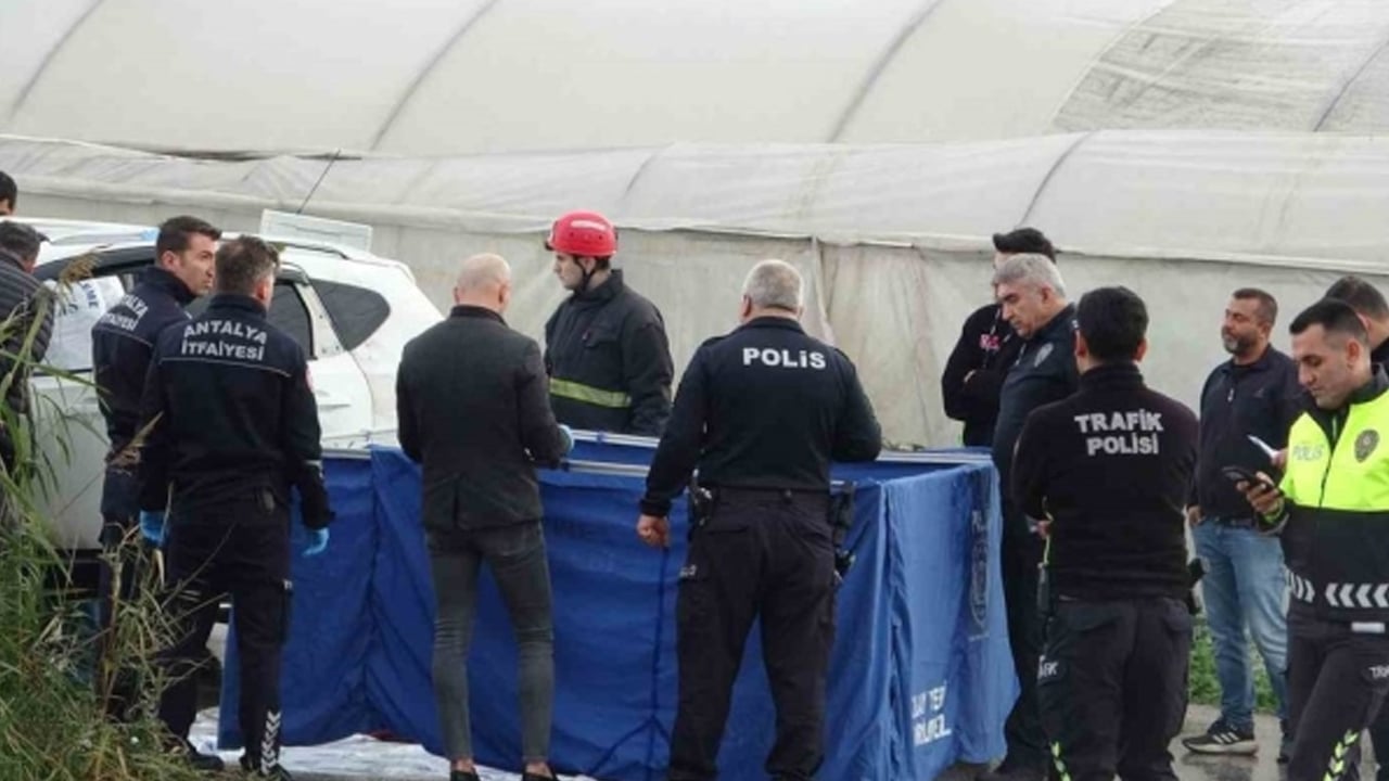 Foto - Sudan cansız bedeni çıktı: Otomobil dereye düştü! Antalya'da yürek burkan olay