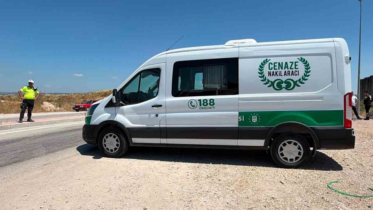 Foto - Sulama kanalında kahreden ölüm! Köprü ayağına takılan şahsın cansız bedeni çıkarıldı