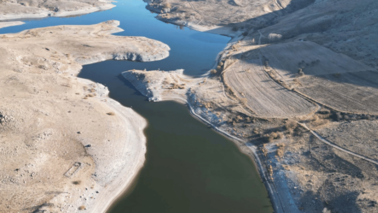 Foto - Sular çekildi, 58 yıl sonra ortaya çıktı! ‘Şu anda tam üstündeyiz