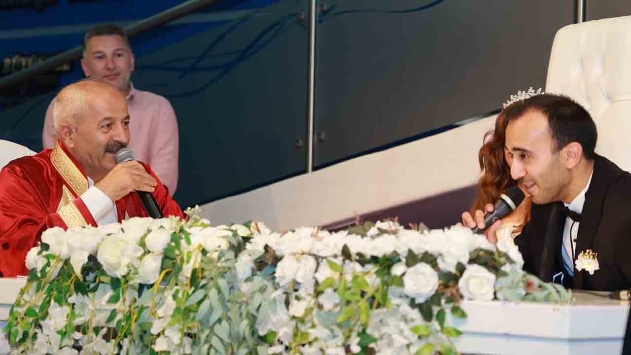 Foto - Sultan II. Abdülhamid’in torunundan mutlu imza: Dünyaevine girdi