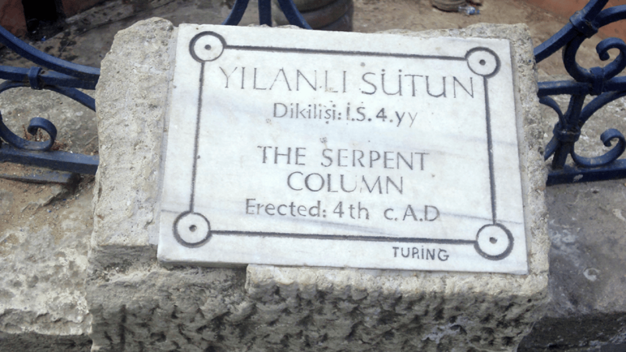 Foto - Sultanahmet'teki kayıp yılanlı sütunun gizemini açıkladı: Koruyucu bir tılsımdı çalındıktan sonra olanlar oldu