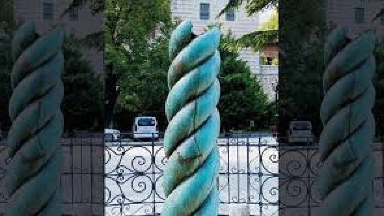 Foto - Sultanahmet'teki kayıp yılanlı sütunun gizemini açıkladı: Koruyucu bir tılsımdı çalındıktan sonra olanlar oldu