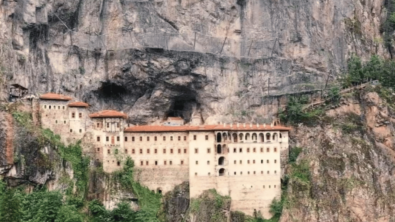 Sümela Manastırı için alarm: Kritik hat mercek altında