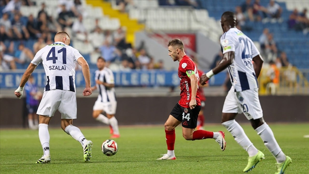 Foto - Süper Lig analizi! Yukarıdakiler yenilmiyor, aşağıdakiler yenemiyor