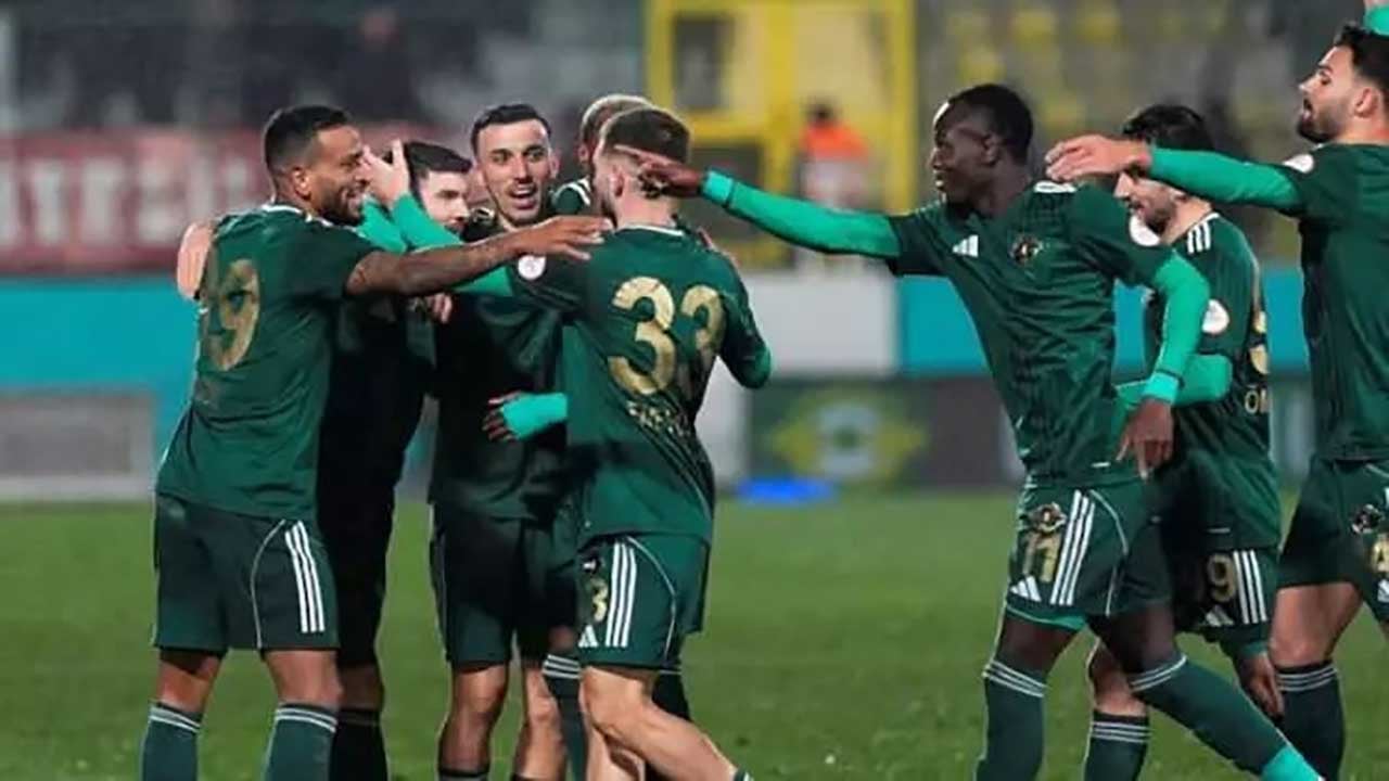 Foto - Süper Lig devlerine alt lig şoku! Türkiye profesyonel liglerinde en çok gol atan 10 takım belli olurken, Galatasaray ve Fenerbahçe listenin dışında kalarak sınıfta kaldı