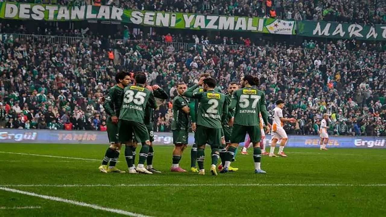 Foto - Süper Lig devlerine alt lig şoku! Türkiye profesyonel liglerinde en çok gol atan 10 takım belli olurken, Galatasaray ve Fenerbahçe listenin dışında kalarak sınıfta kaldı
