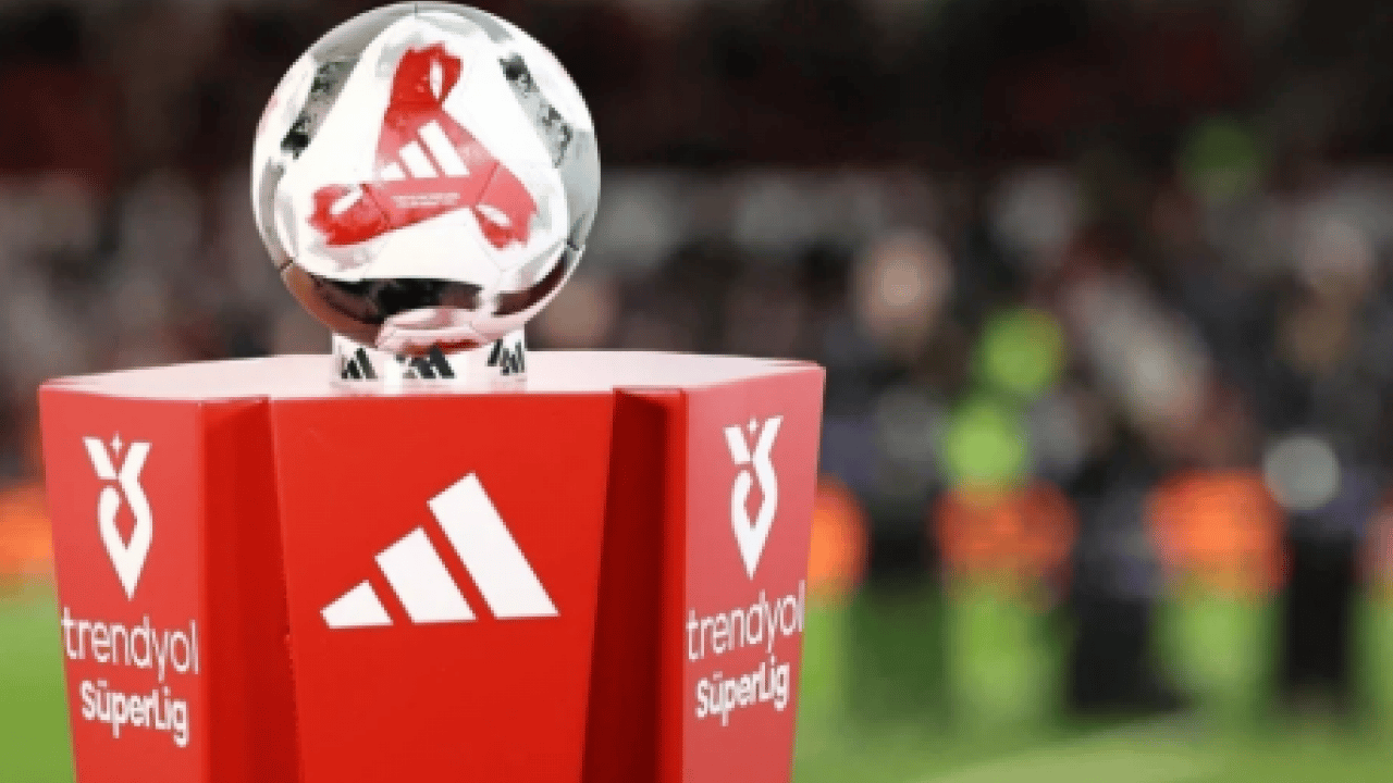 Süper Lig’de küme düşecek son takım yarın belli oluyor