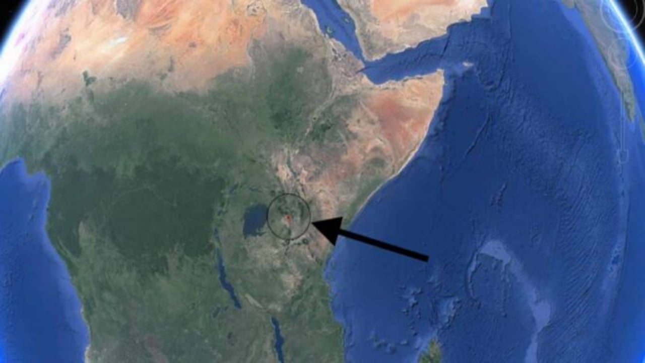 Foto - "Süper Sütun" deşifre oldu, yerin altı bir anda fermuar misali açılmaya başladı: Karpuz gibi ikiye ayrılıyor