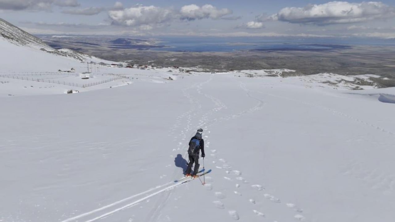 Foto - Süphan Dağı'na çıkamayınca kayarak indiler