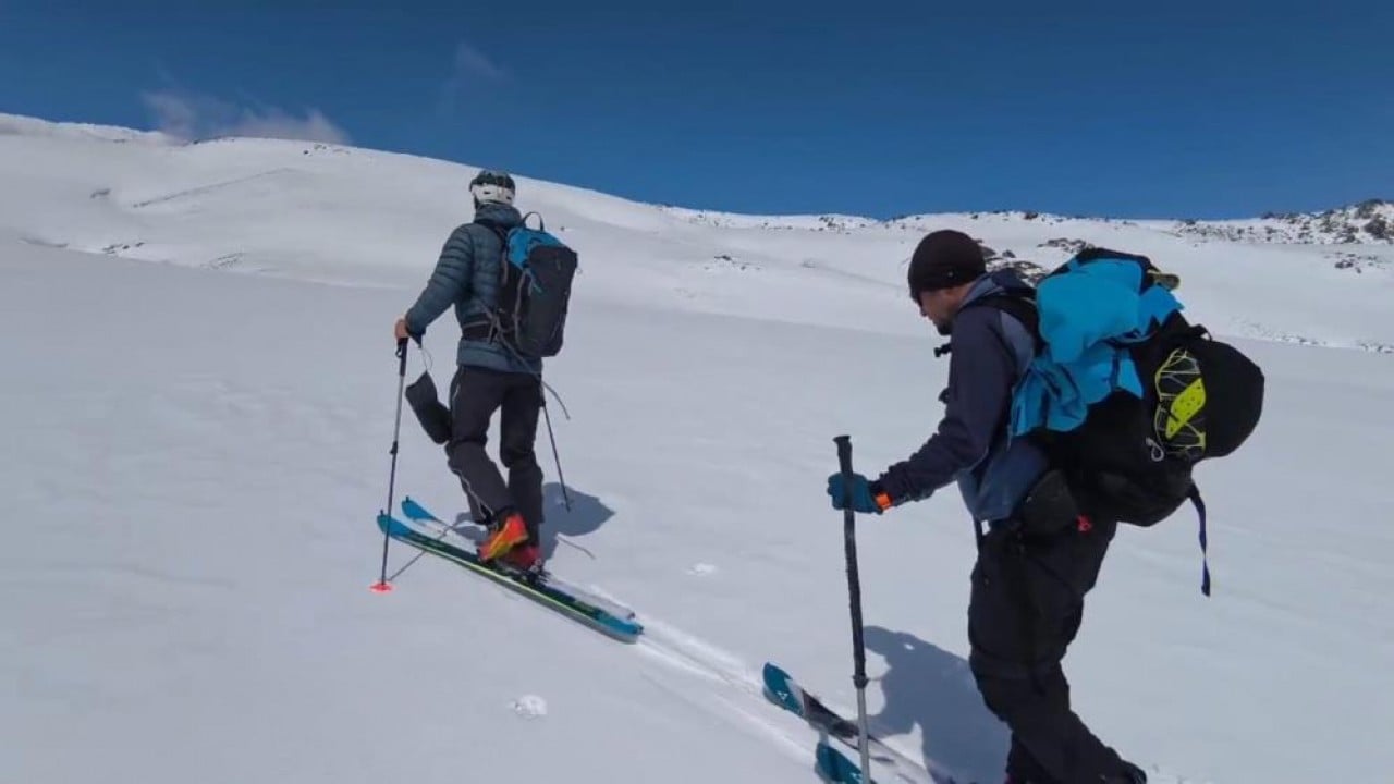 Foto - Süphan Dağı'na çıkamayınca kayarak indiler