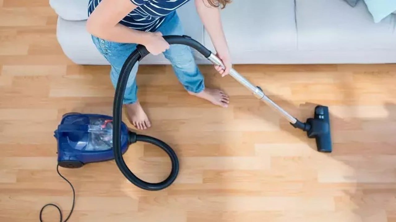 Foto - Süpürge ayrımcılığa maruz kaldı! Yeni teknoloji orta yerde eskisi dolapta