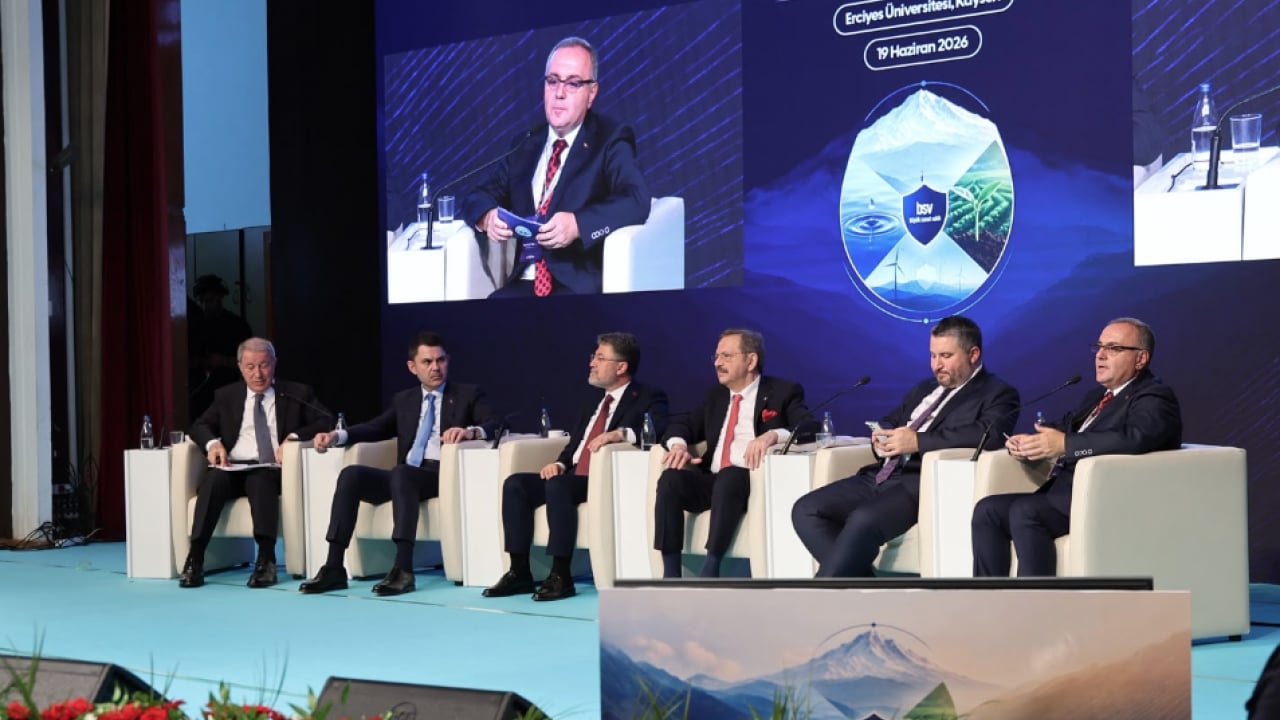 Foto - Sürdürülebilir geleceğe yönelik çözüm önerileri Erciyes Zirvesi-1'de ele alınıyor...