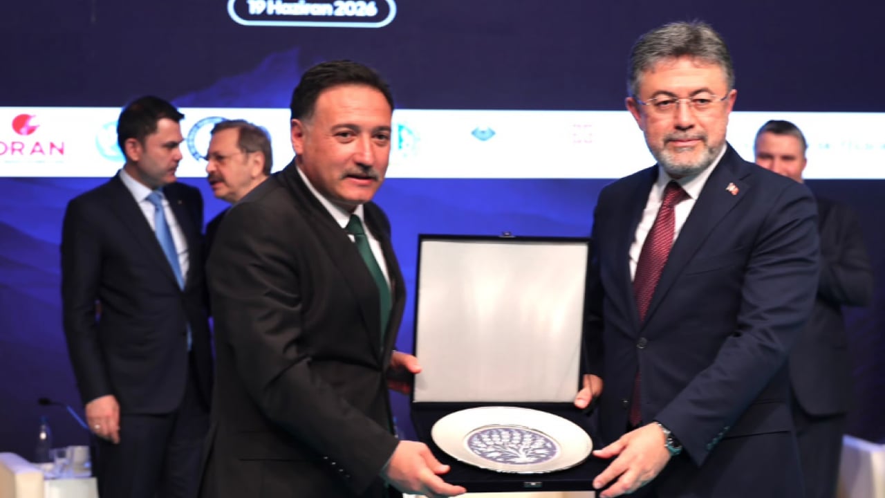 Foto - Sürdürülebilir geleceğe yönelik çözüm önerileri Erciyes Zirvesi-1'de ele alınıyor...