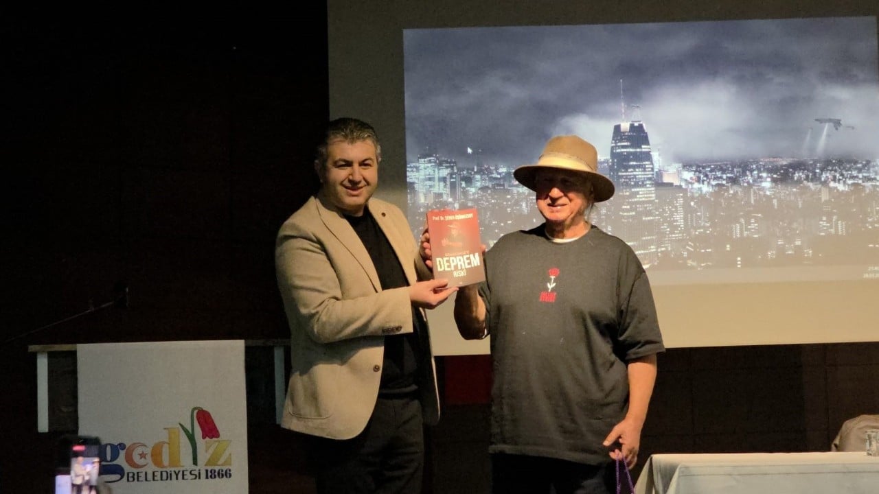 Foto - ‘Süreç tamamlanmadı’ diyen Şener Üşümezsoy’dan korkutan uyarı! ‘6.5 büyüklüğünde deprem riski var’