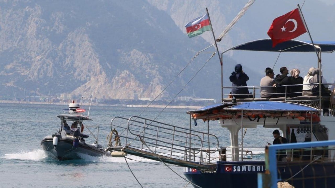 Foto - Sürekli devriye halindeler Onlar için denizin altı üstü fark etmiyor