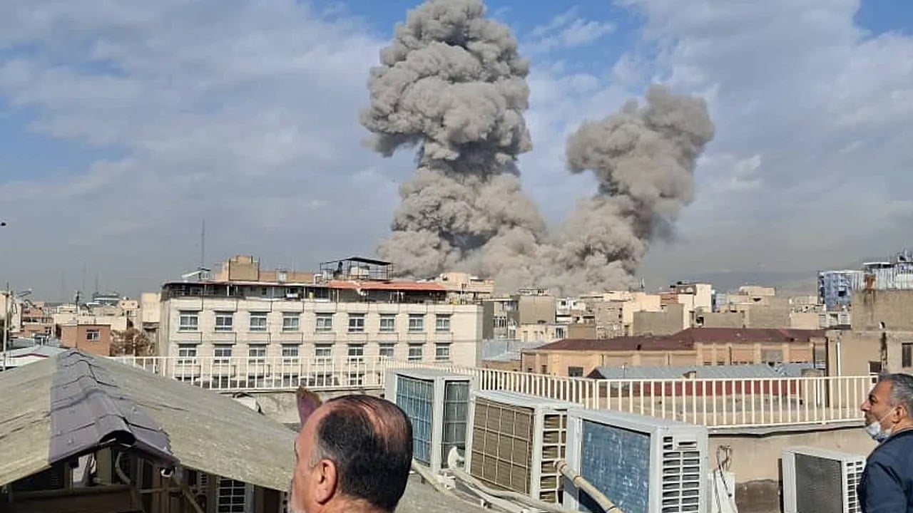 Foto - Suriye dahil birçok Arap ülkesi vurulmuştu! Şara cephesinden açıklama geldi