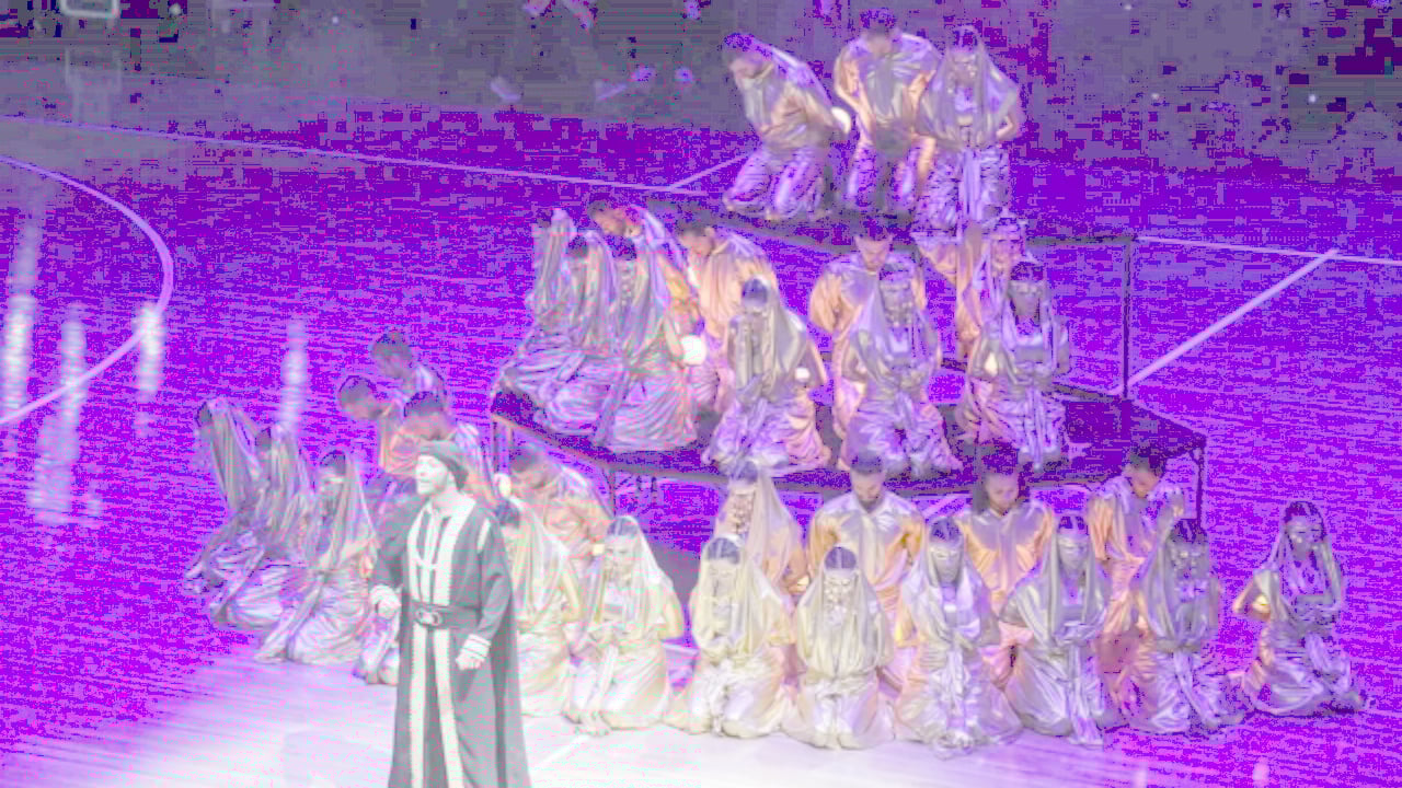 Foto - Suriye lideri Şara’yı rahatsız eden skandal dans gösterisi! Resmen ne yapacağını şaşırdı