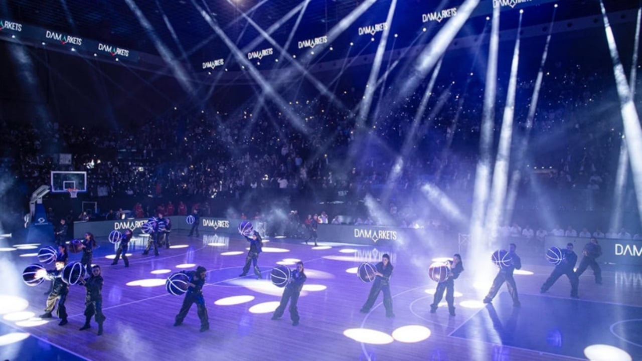 Foto - Suriye lideri Şara’yı rahatsız eden skandal dans gösterisi! Resmen ne yapacağını şaşırdı