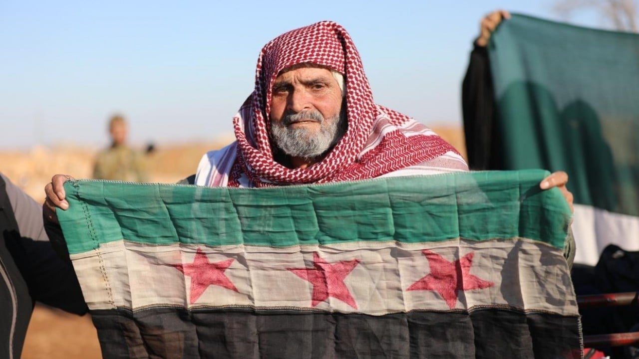 Foto - Suriye ordusundan hayati karar! Binlerce kişi canını kurtardı