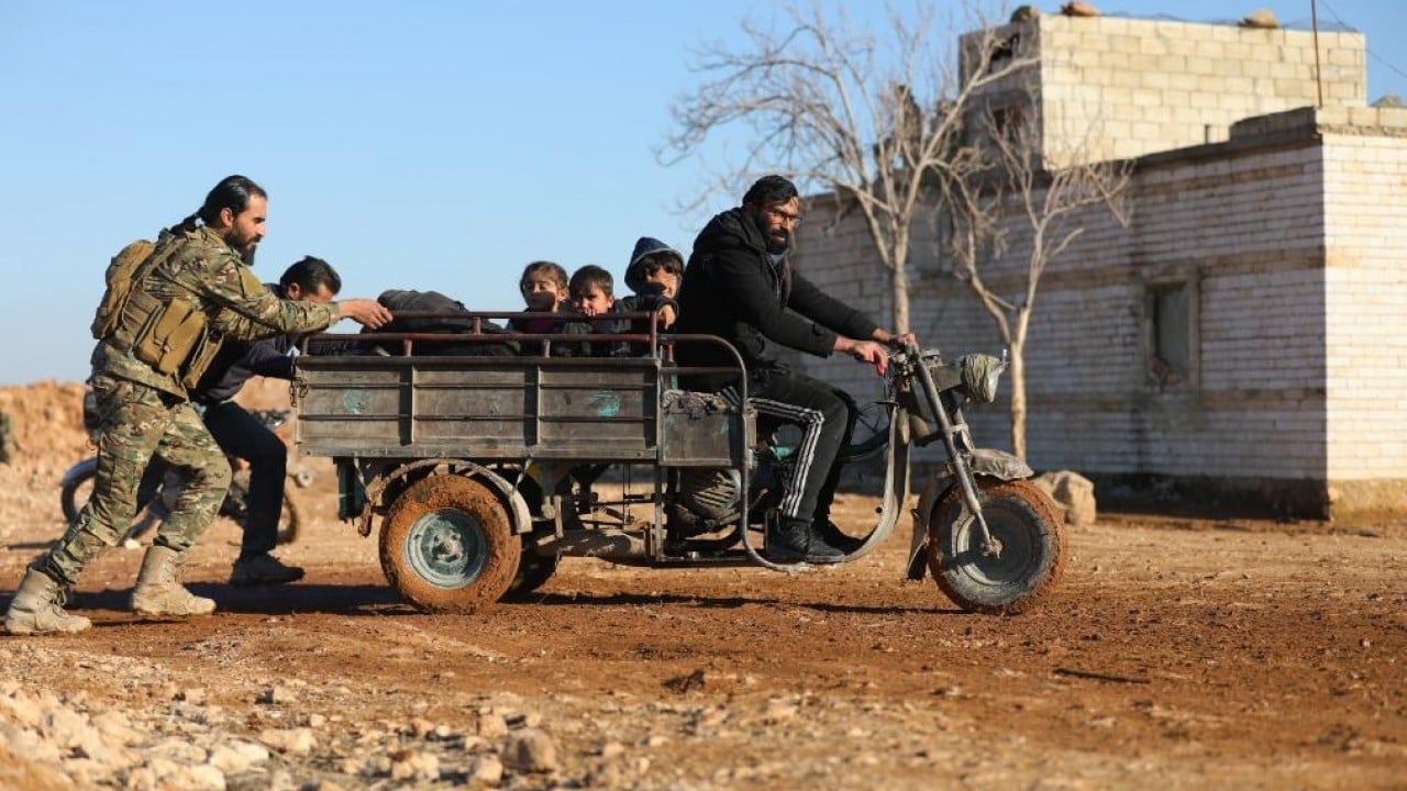 Foto - Suriye ordusundan hayati karar! Binlerce kişi canını kurtardı