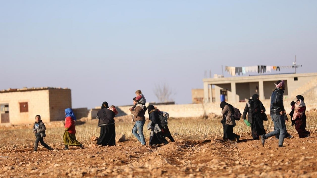 Foto - Suriye ordusundan hayati karar! Binlerce kişi canını kurtardı
