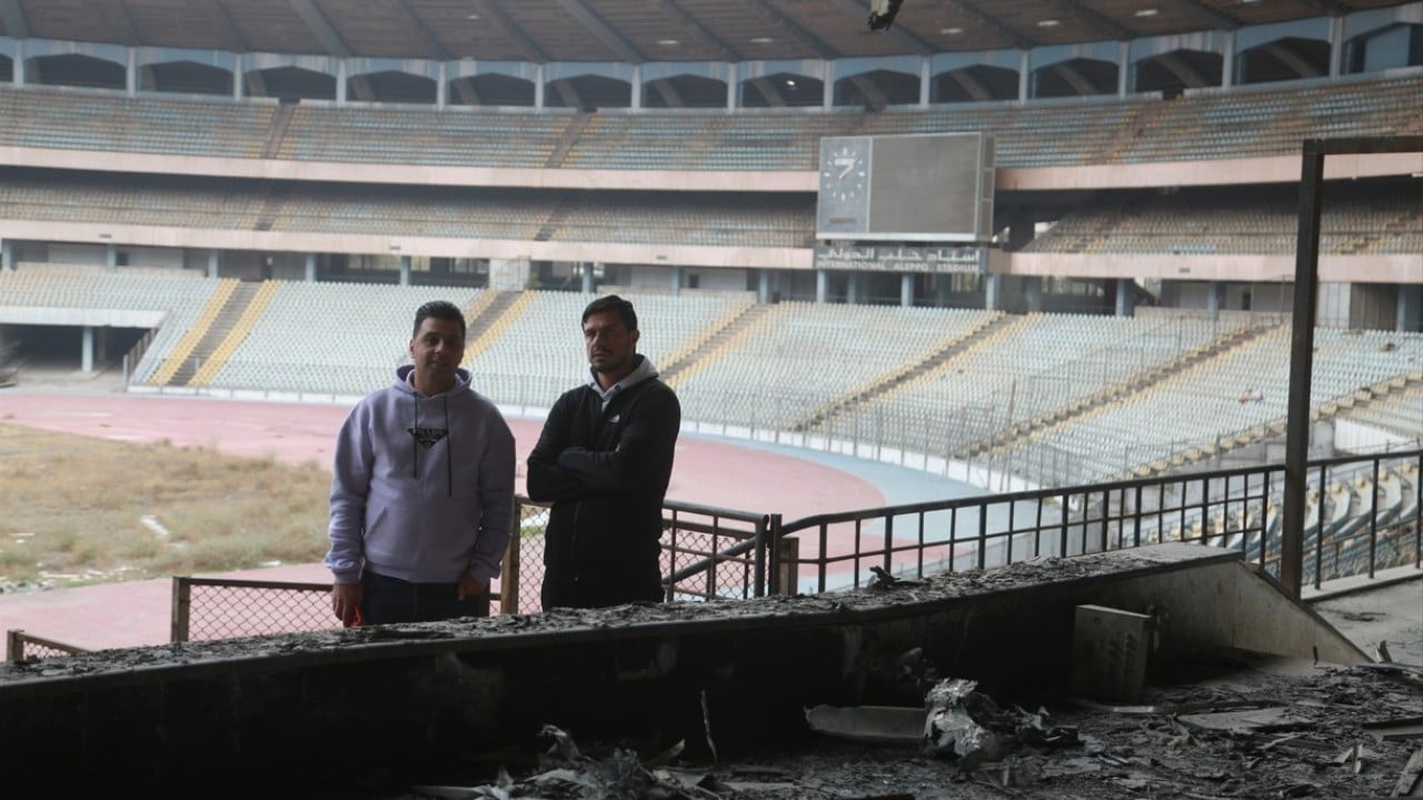 Foto - Suriye’deki değişimin en net görüntüsü! Katliam üssünden futbol merkezine