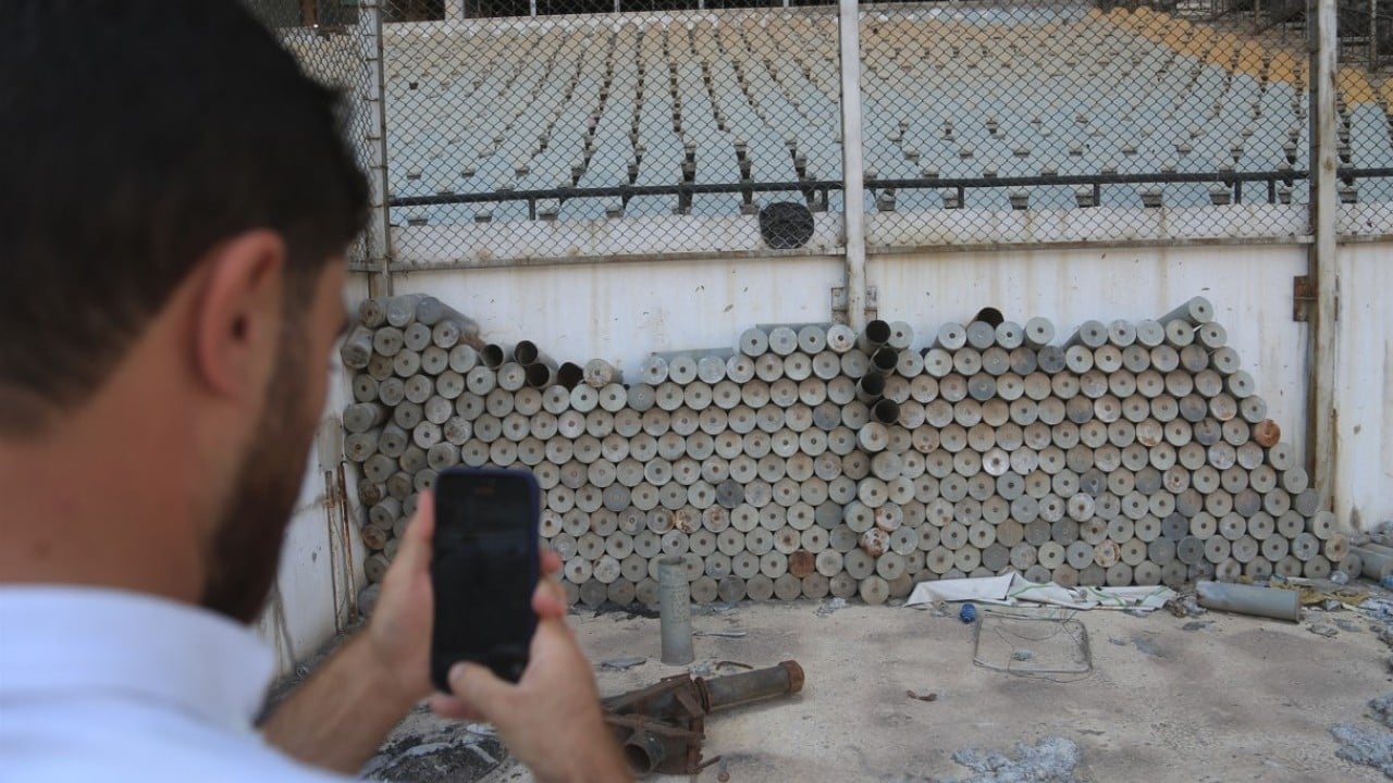 Foto - Suriye’deki değişimin en net görüntüsü! Katliam üssünden futbol merkezine