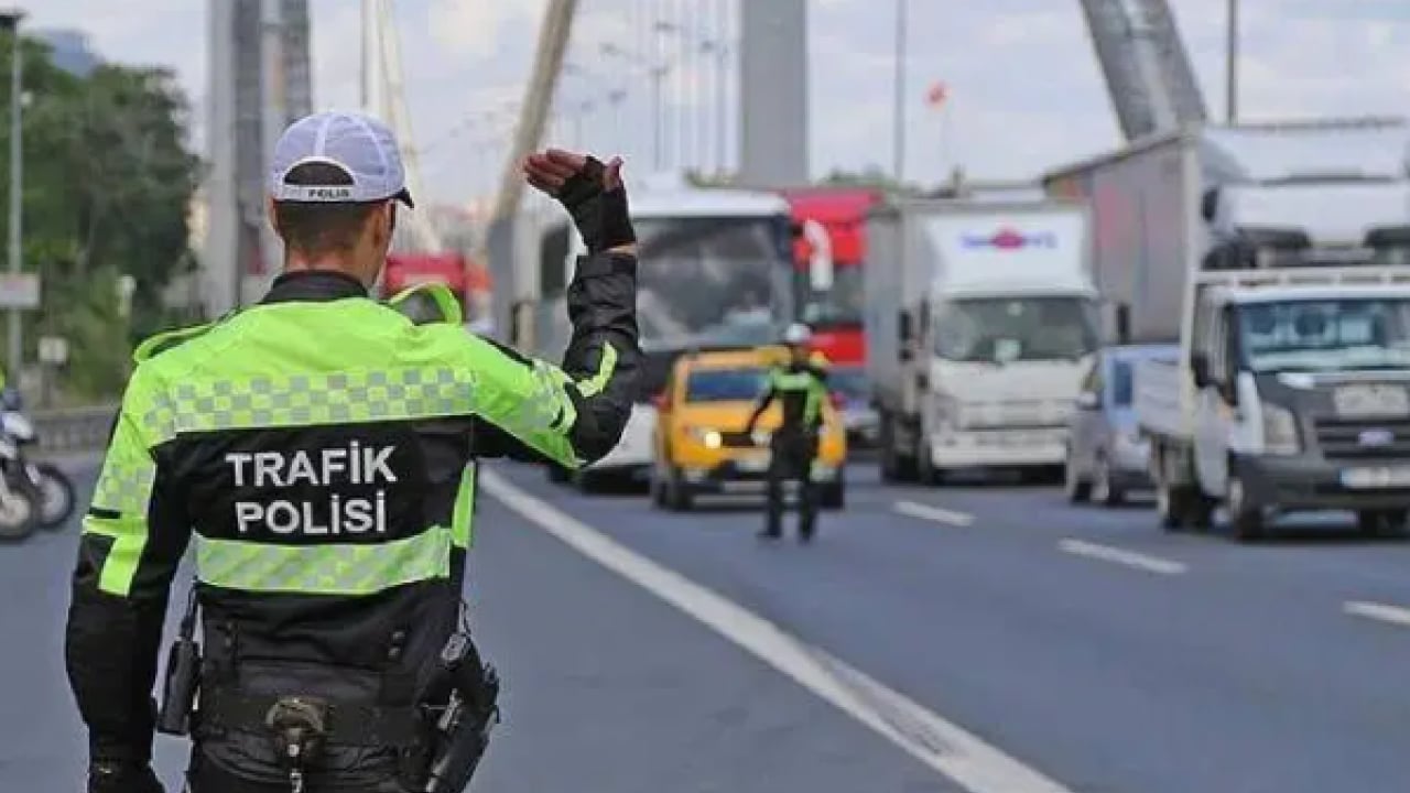 Foto - Sürücüler dikkat! İstanbul ve Ankara'da yılbaşı barikatı: İşte trafiğe kapanacak tüm yollar