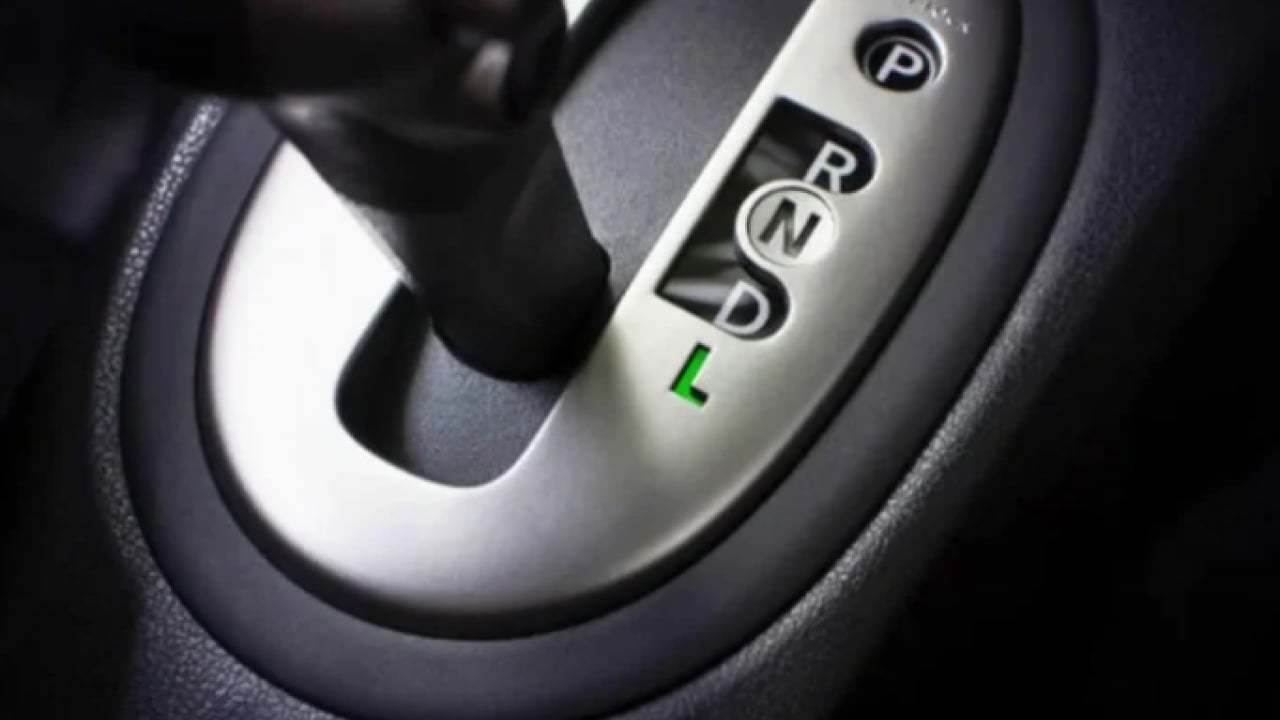Sürücülerin çoğunun haberi yok: Otomatik vitesteki 'L' ne işe yarıyor?
