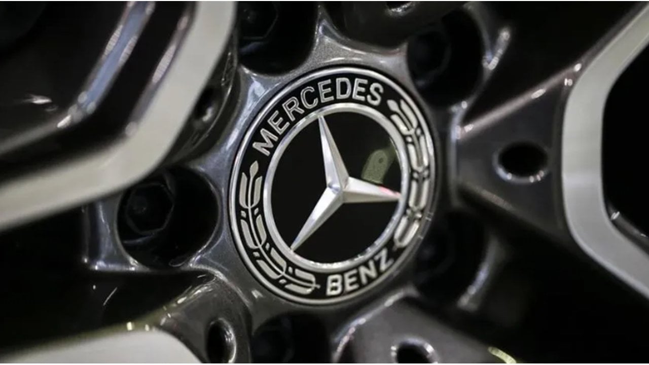 Foto - Sürücülerin hayatını kurtaran teknoloji, bakın nasıl ortaya çıkmış! Geyik testinde rezil olan Mercedes, otomotiv tarihini böyle değiştirmiş